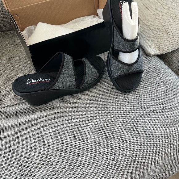 Sketchers memory foam Heather if heights - Picture 2 of 4